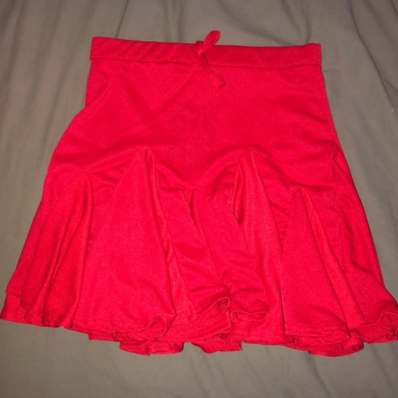 Pretty little thing mini skirt - Picture 2 of 5
